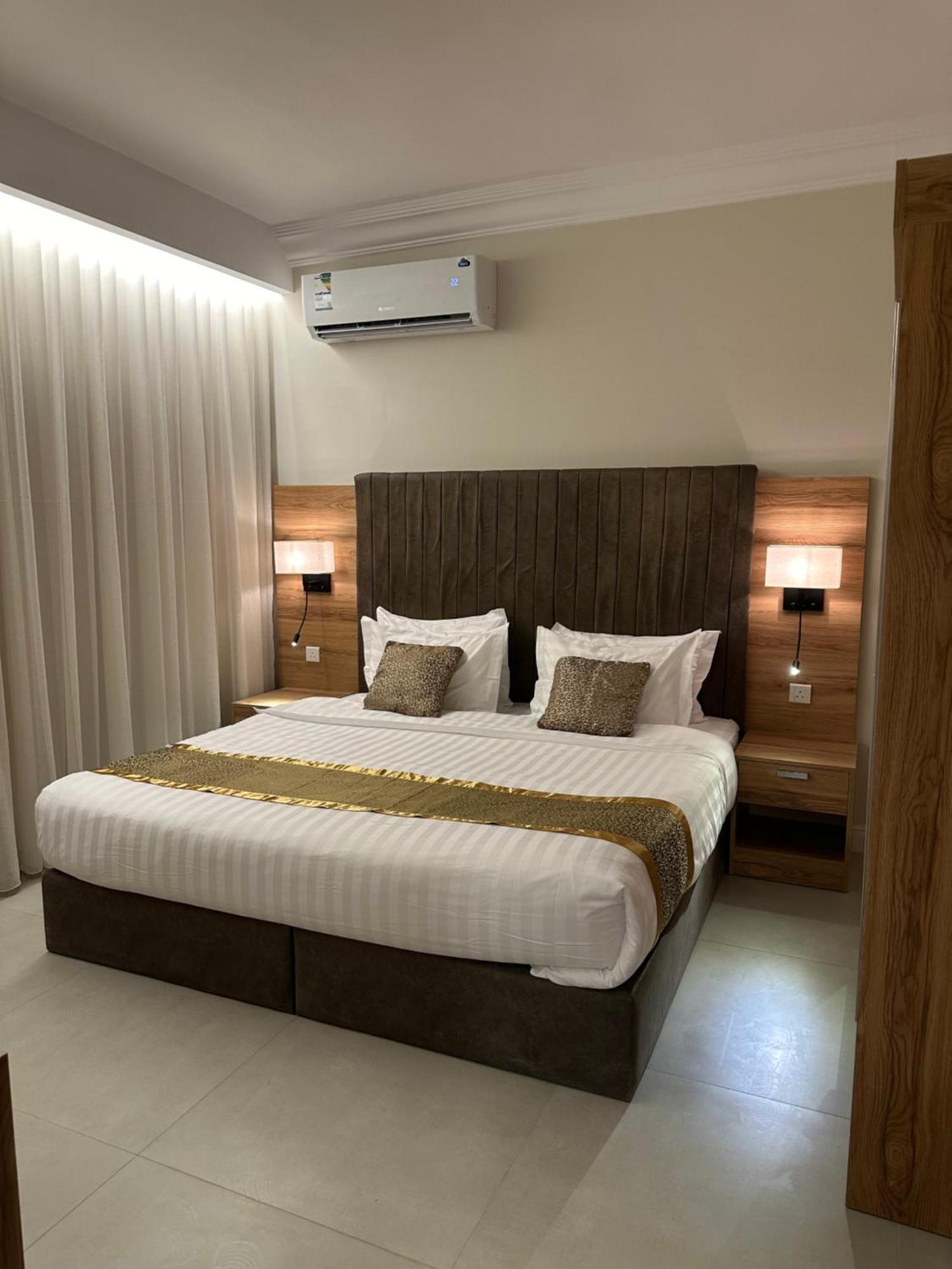 ลาเวนท์ พาร์ค โฮเทล สวีท Hotel เจดดาห์ ภายนอก รูปภาพ